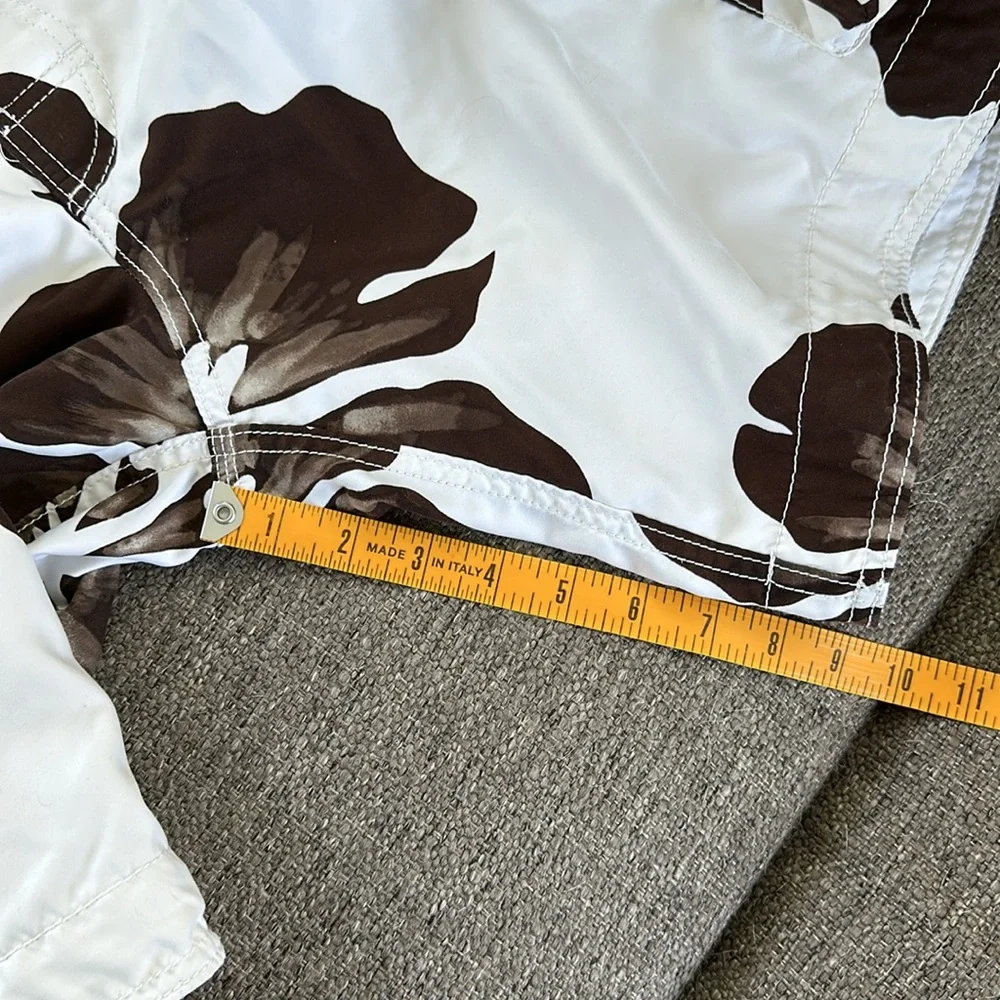 Hollister Men’s Cream Brown Hawaiian Flowers Swim Trunks 28 waist